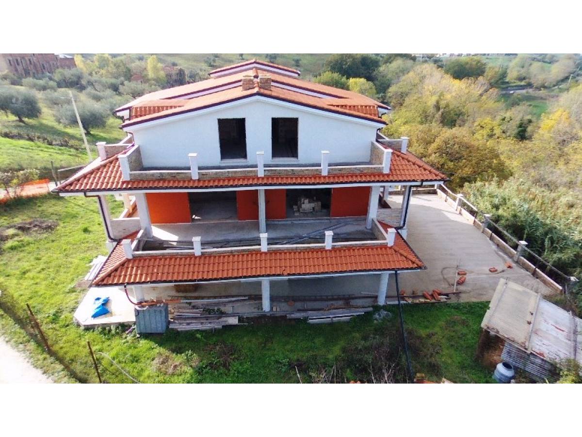 Villa bifamiliare in vendita in  zona Colle a Montesilvano - 7594393 foto 5