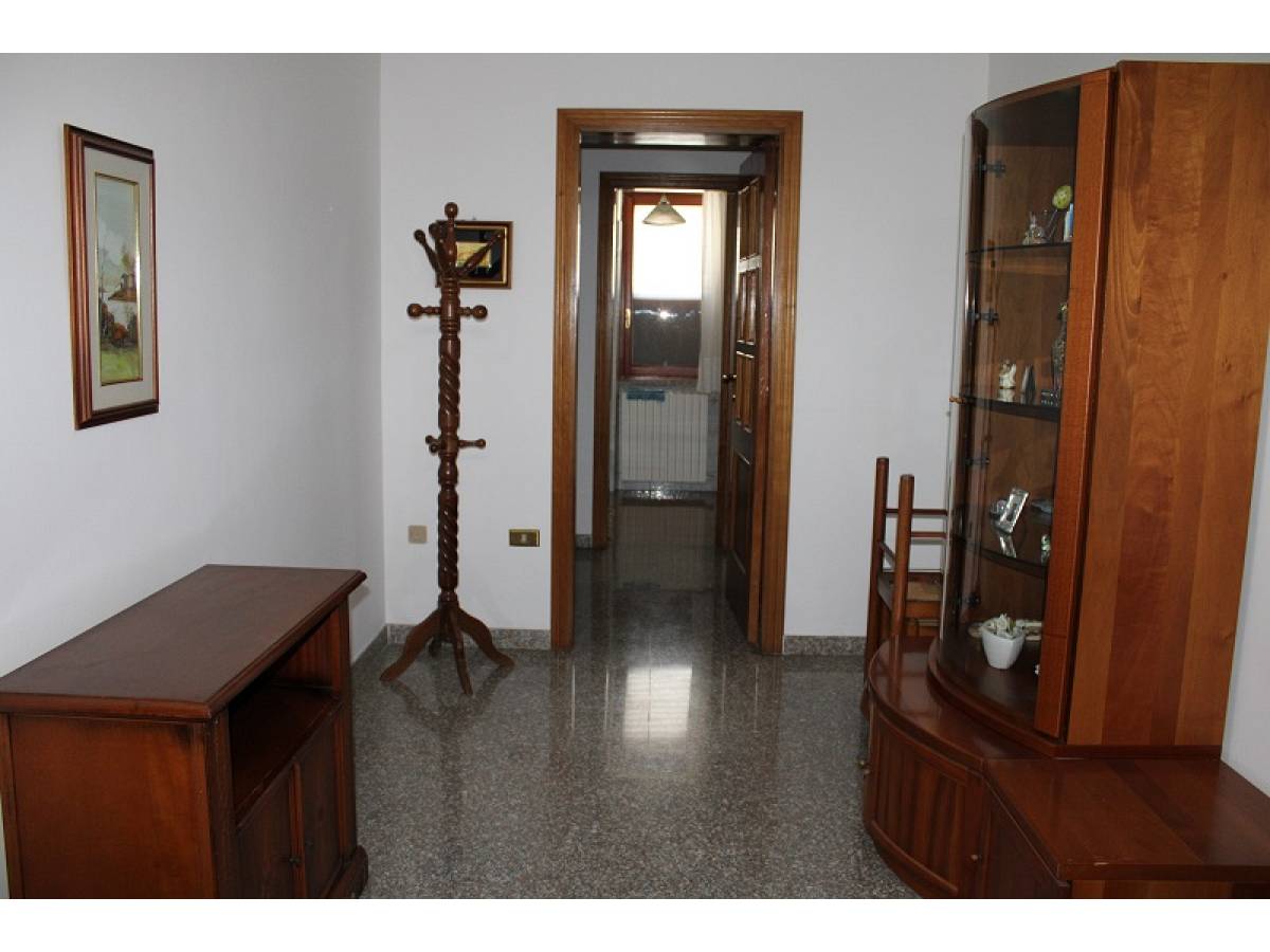 Casa indipendente in vendita in Via Matteotti  a Alanno - 4495035 foto 3