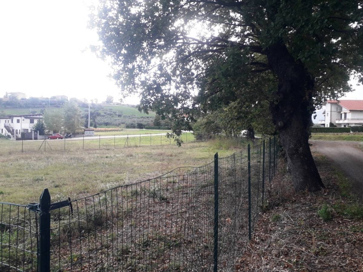 Residential building lot for sale in strada provinciale 19  at Rosciano - 7874456 foto 1