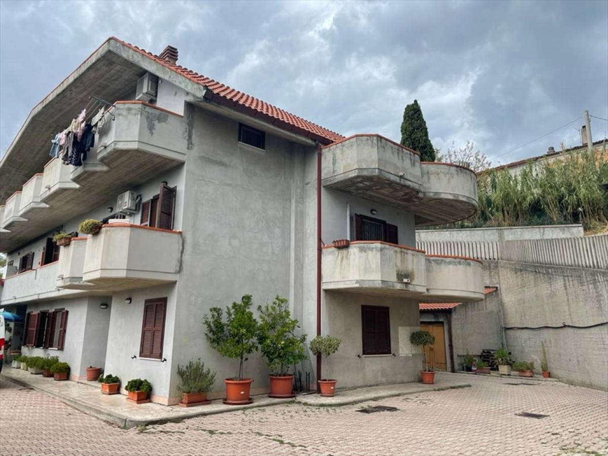 Villa bifamiliare in vendita in  zona Centro Levante a Chieti - 4173800 foto 1