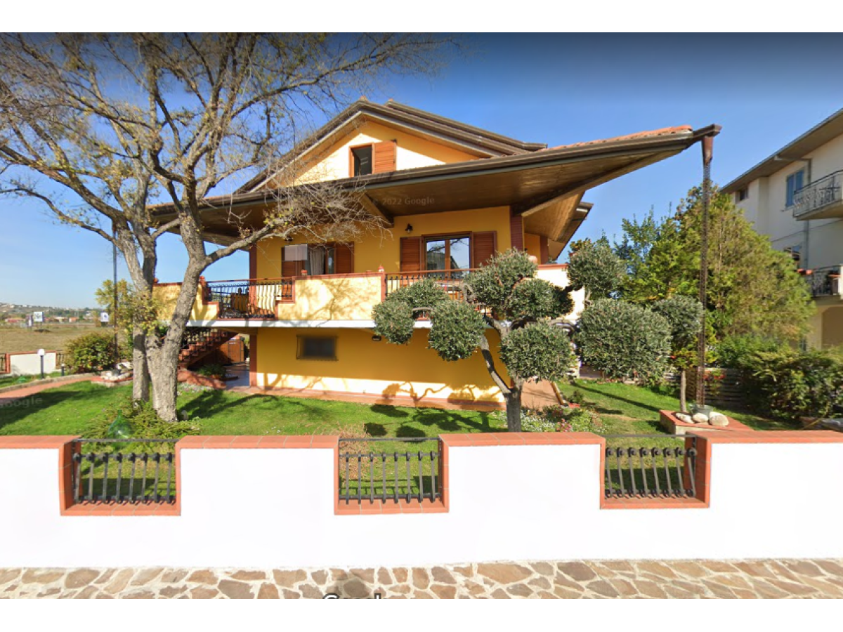 Villa bifamiliare in vendita in   a San Giovanni Teatino - 5475291 foto 1