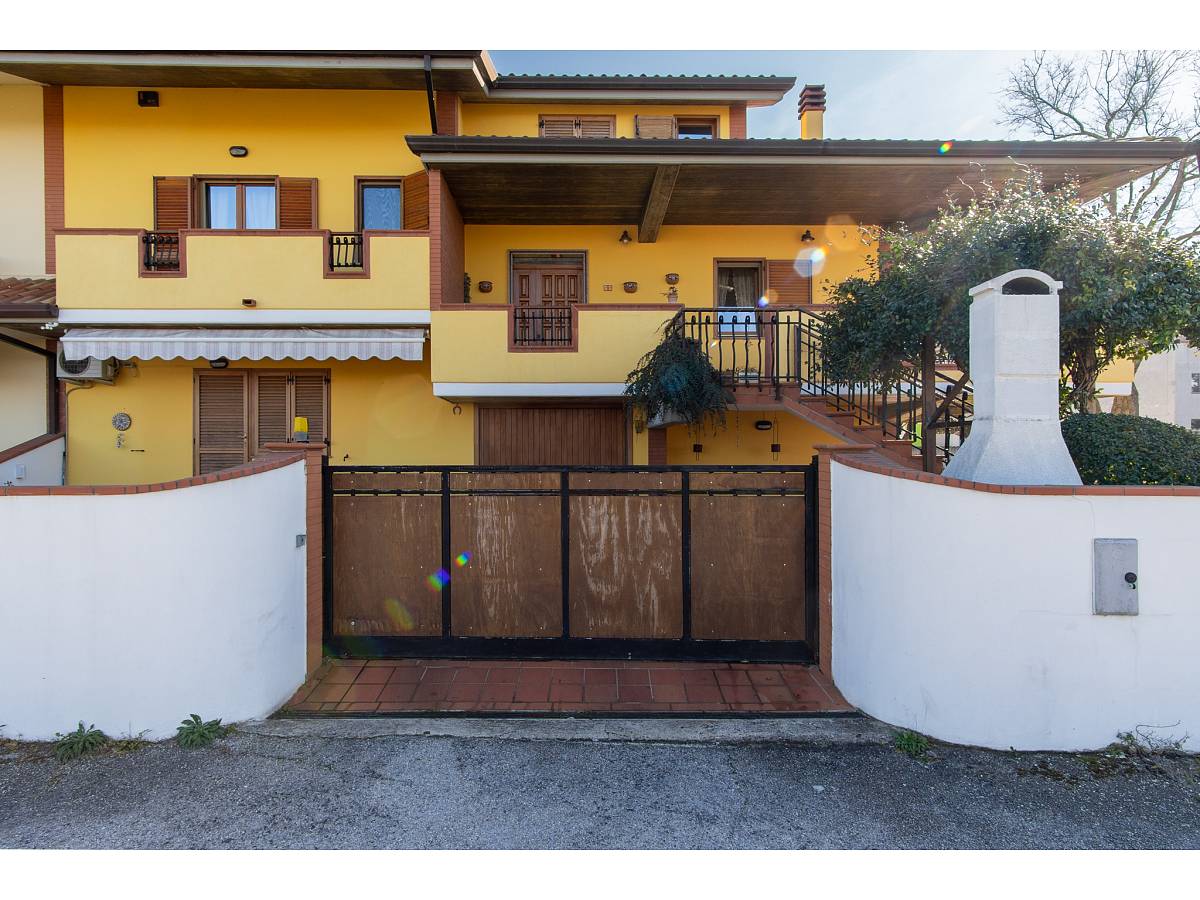 Villa bifamiliare in vendita in   a San Giovanni Teatino - 5475291 foto 9