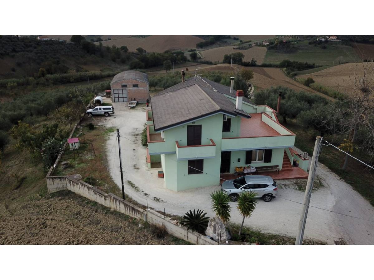 Casa indipendente in vendita in Contrada Pratelle 33  a Pianella - 2216742 foto 1