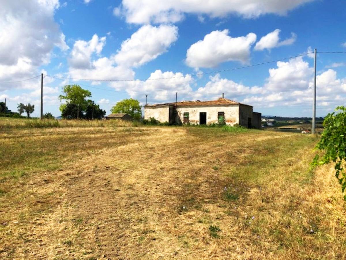 Residential building lot for sale in   in Paese area at Vasto - 7647808 foto 1