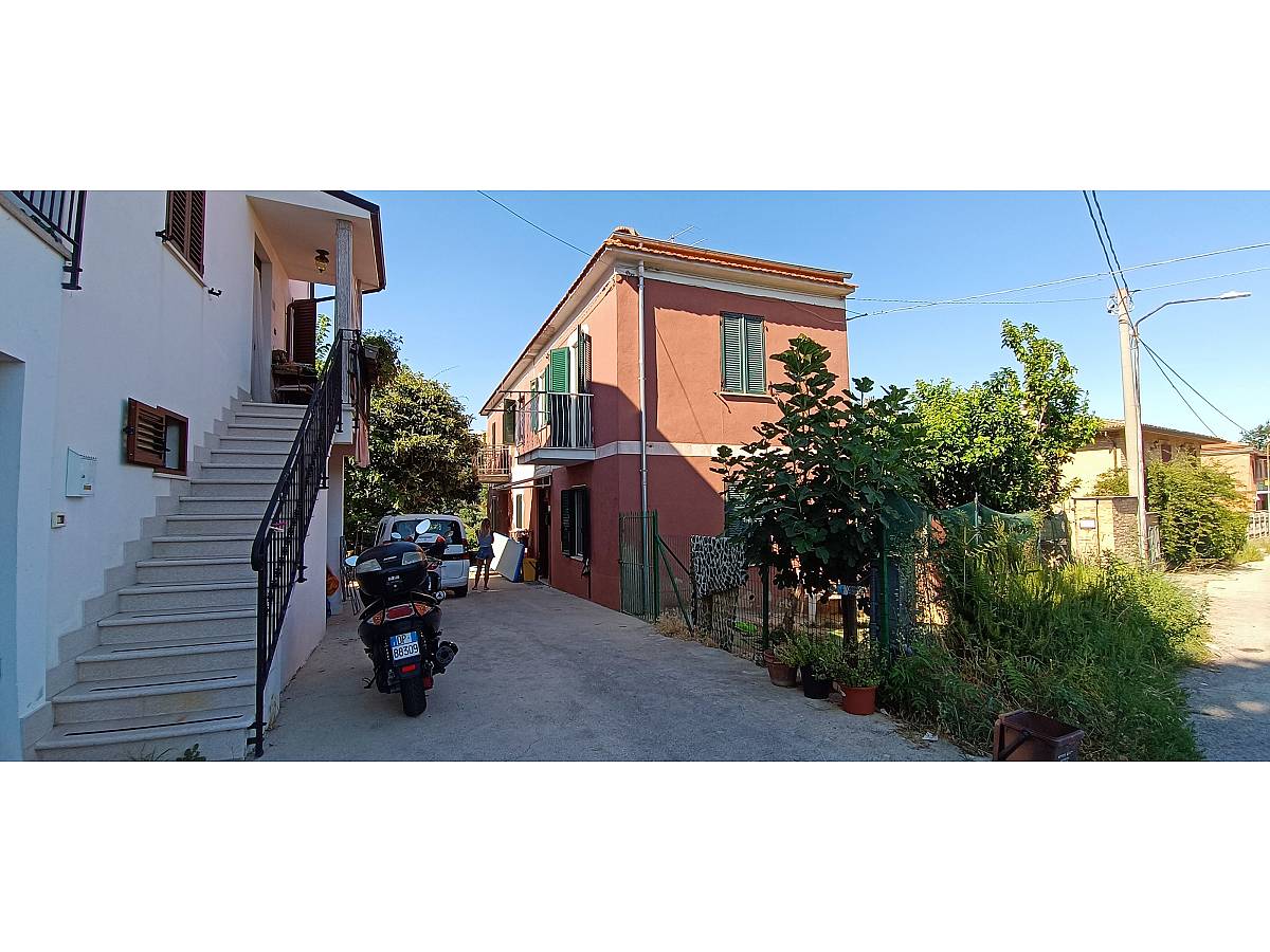 Casa indipendente in vendita in Via Peschiera 47 zona S. Barbara a Chieti - 5427434 foto 3