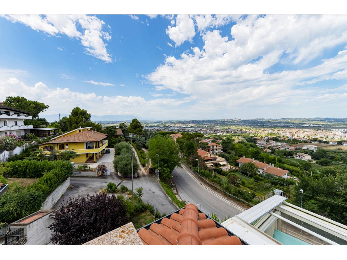 Villa quadrifamiliare in vendita in  zona San Giovanni Alta a San Giovanni Teatino - 3379138 foto 12