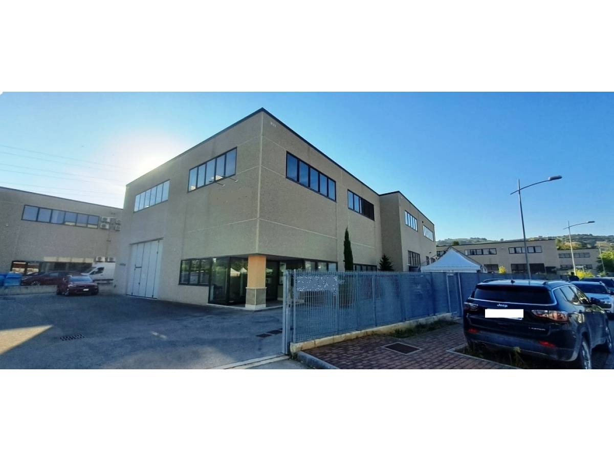 Warehouse for rent in via aterno  in Scalo Brecciarola area at Chieti - 2833190 foto 1