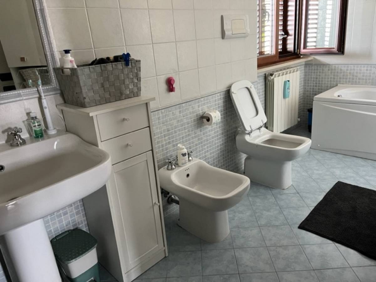 Appartamento in vendita in via S. Chiara, 20  a Bucchianico - 5195650 foto 8