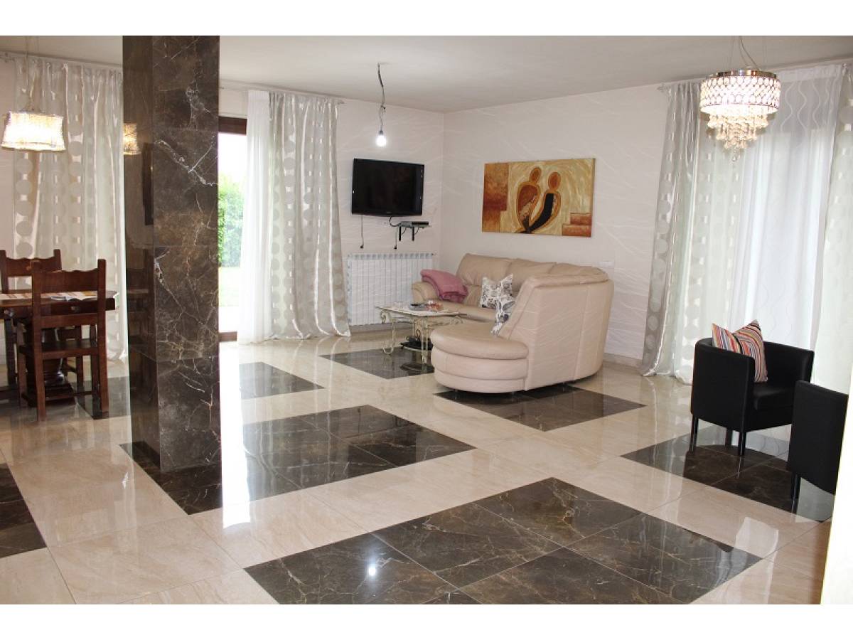 Villa in vendita in   a Rosciano - 3697354 foto 11