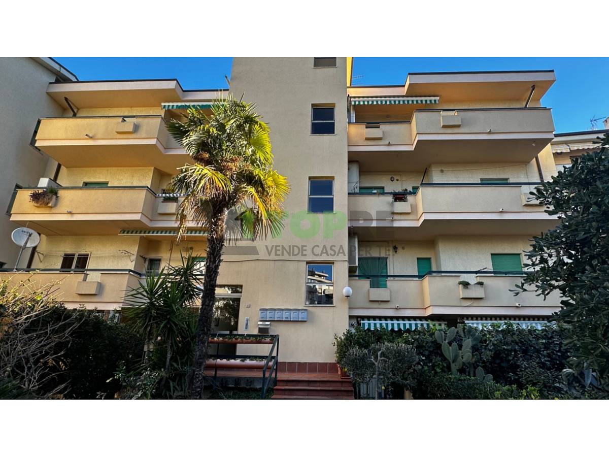 Apartment for sale in   in Paese area at Vasto - 9580694 foto 4