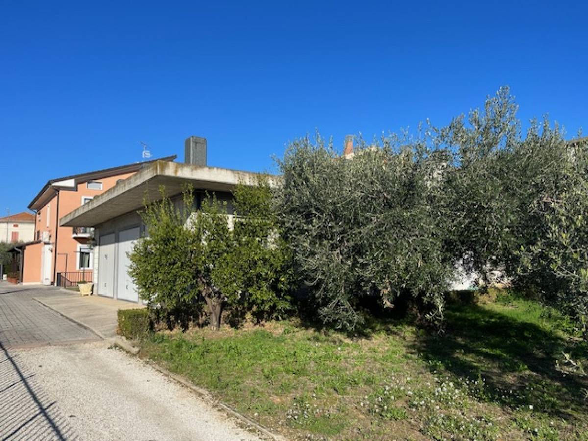 Villa bifamiliare in vendita in via Val di foro 85  a Ripa Teatina - 7964750 foto 9