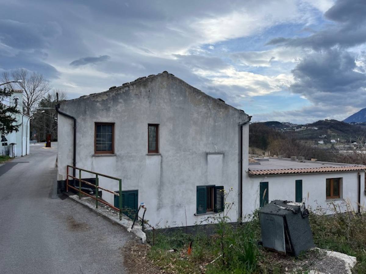 Casa indipendente in vendita in   a San Martino sulla Marrucina - 3894564 foto 4