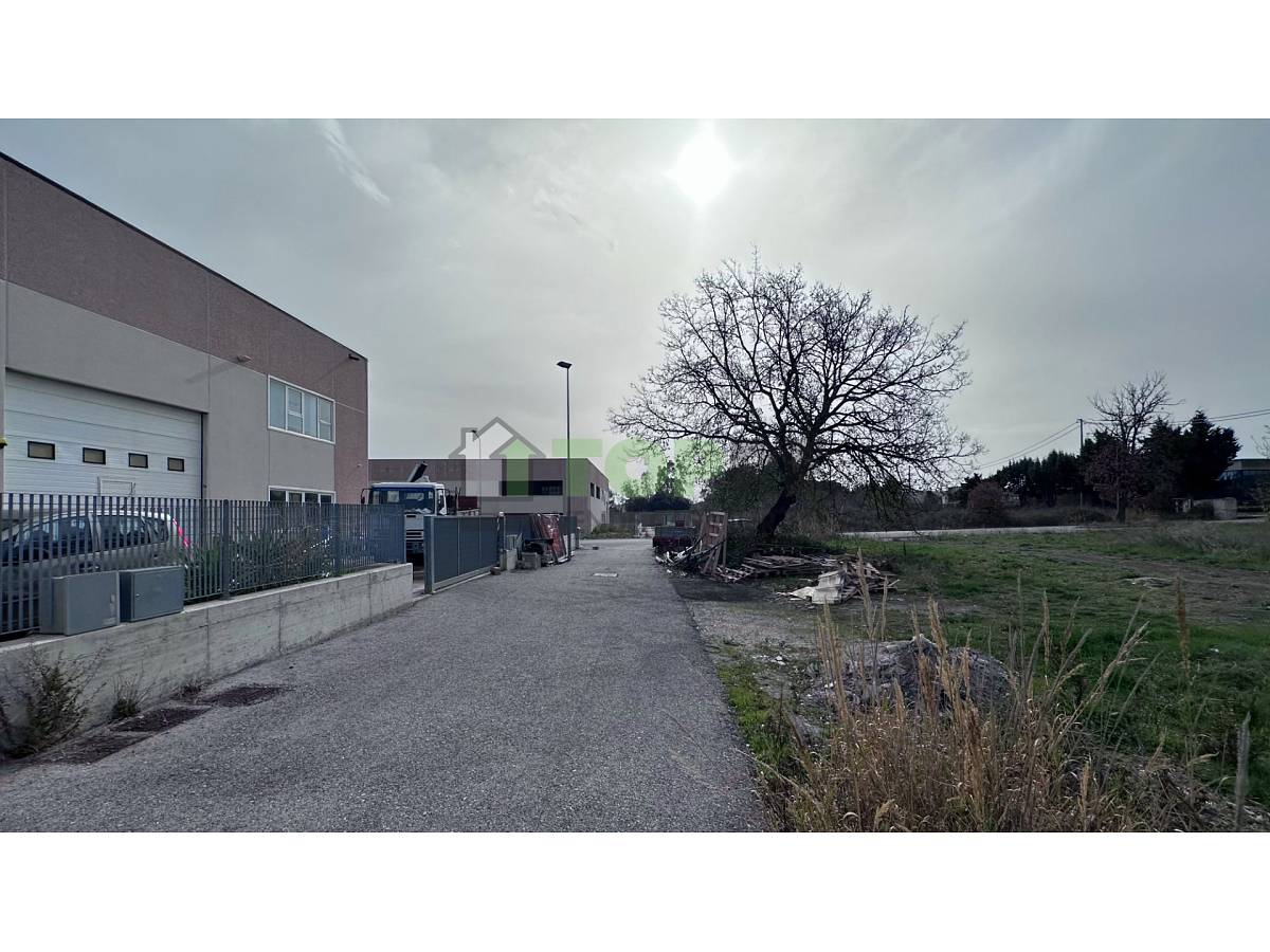 Warehouse for sale in   at San Salvo - 4543643 foto 13