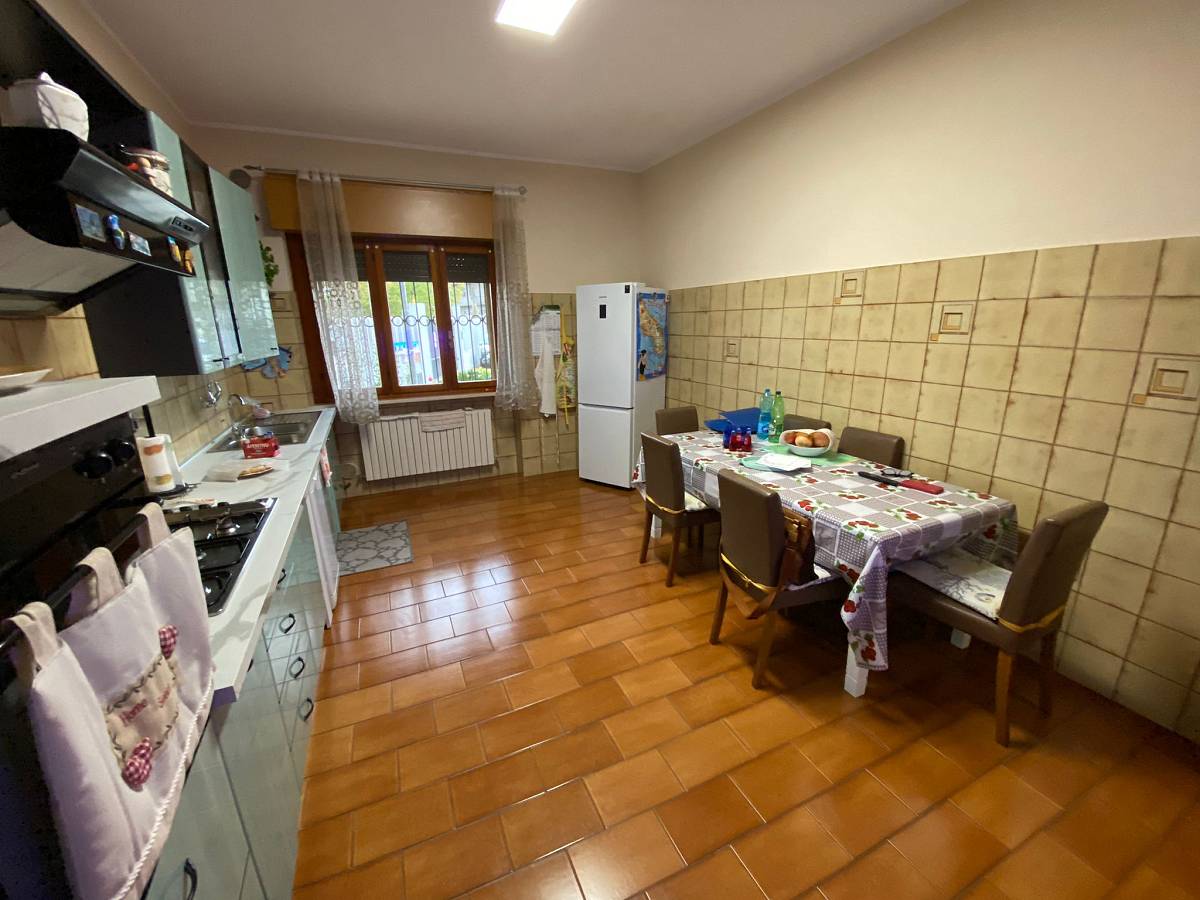 Appartamento in vendita in   a San Giovanni Teatino - 376416 foto 5