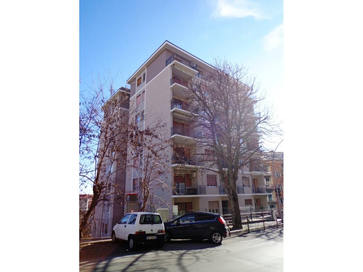 Appartamento in vendita in via papa giovanni XXIII  a Chieti - 265598 foto 2