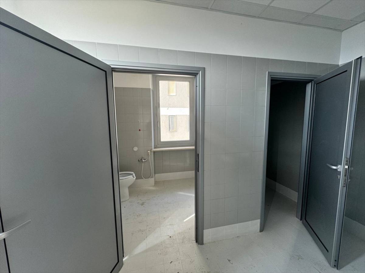 Office for rent in   in Zona Piazza Matteotti area at Chieti - 5968726 foto 2