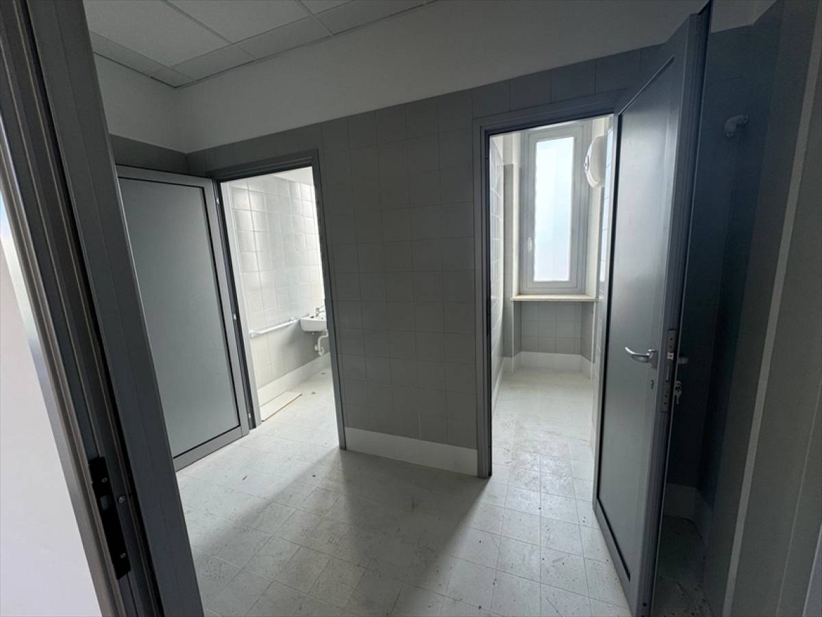 Office for rent in   in Zona Piazza Matteotti area at Chieti - 5968726 foto 4