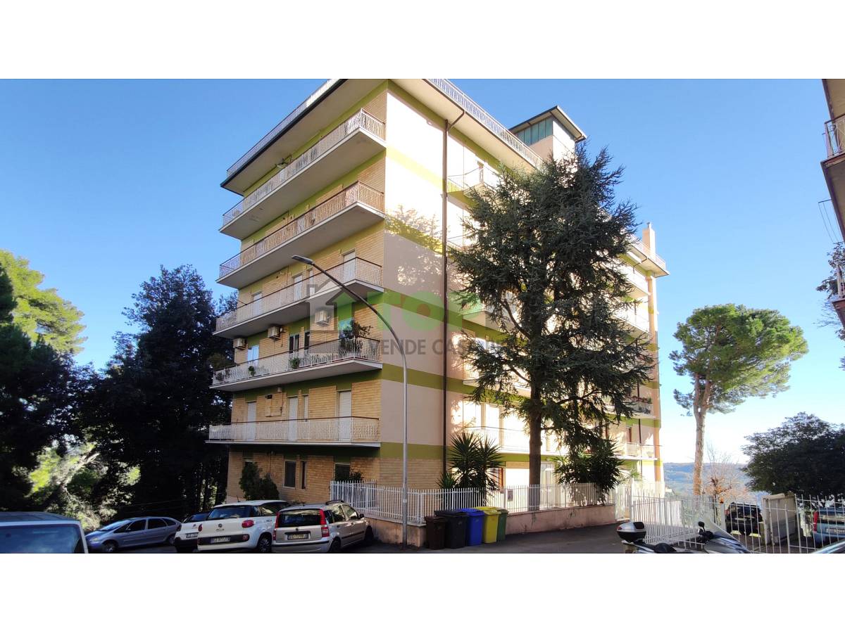 Apartment for sale in Via Eugenio Bruno  in Clinica Spatocco - Ex Pediatrico area at Chieti - 6984814 foto 3