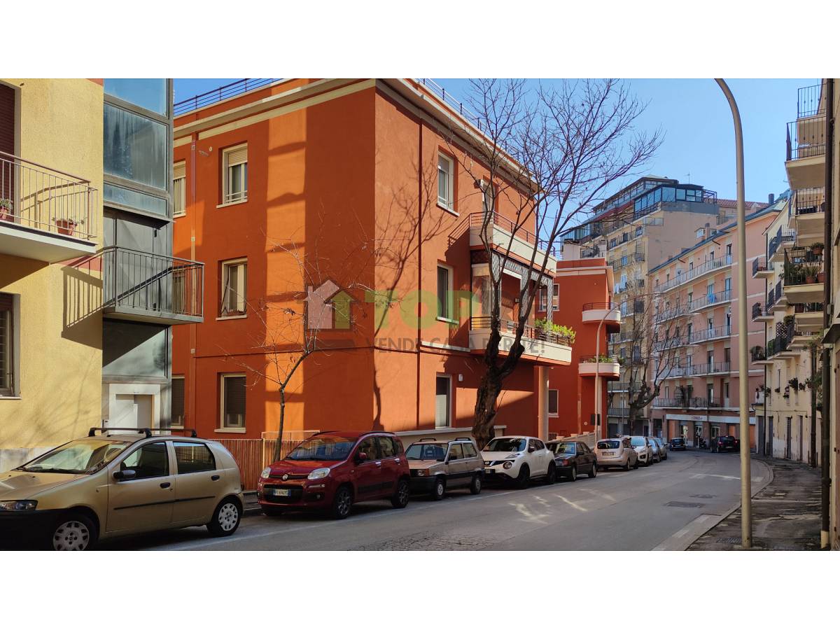 Ufficio in vendita in Viale Amendola zona Clinica Spatocco - Ex Pediatrico a Chieti - 4789514 foto 2