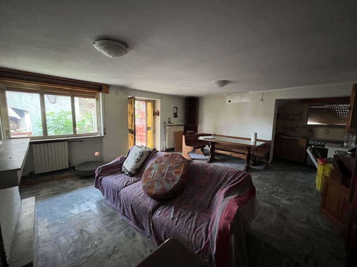 Indipendent house for sale in via d'Arcangelo  at Roccamontepiano - 3698220 foto 8