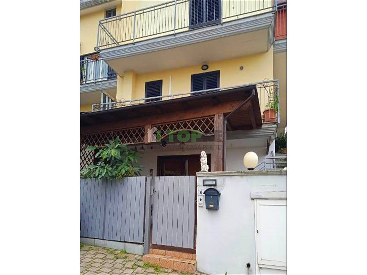 Terraced house for sale in   at San Giovanni Teatino - 4044855 foto 8