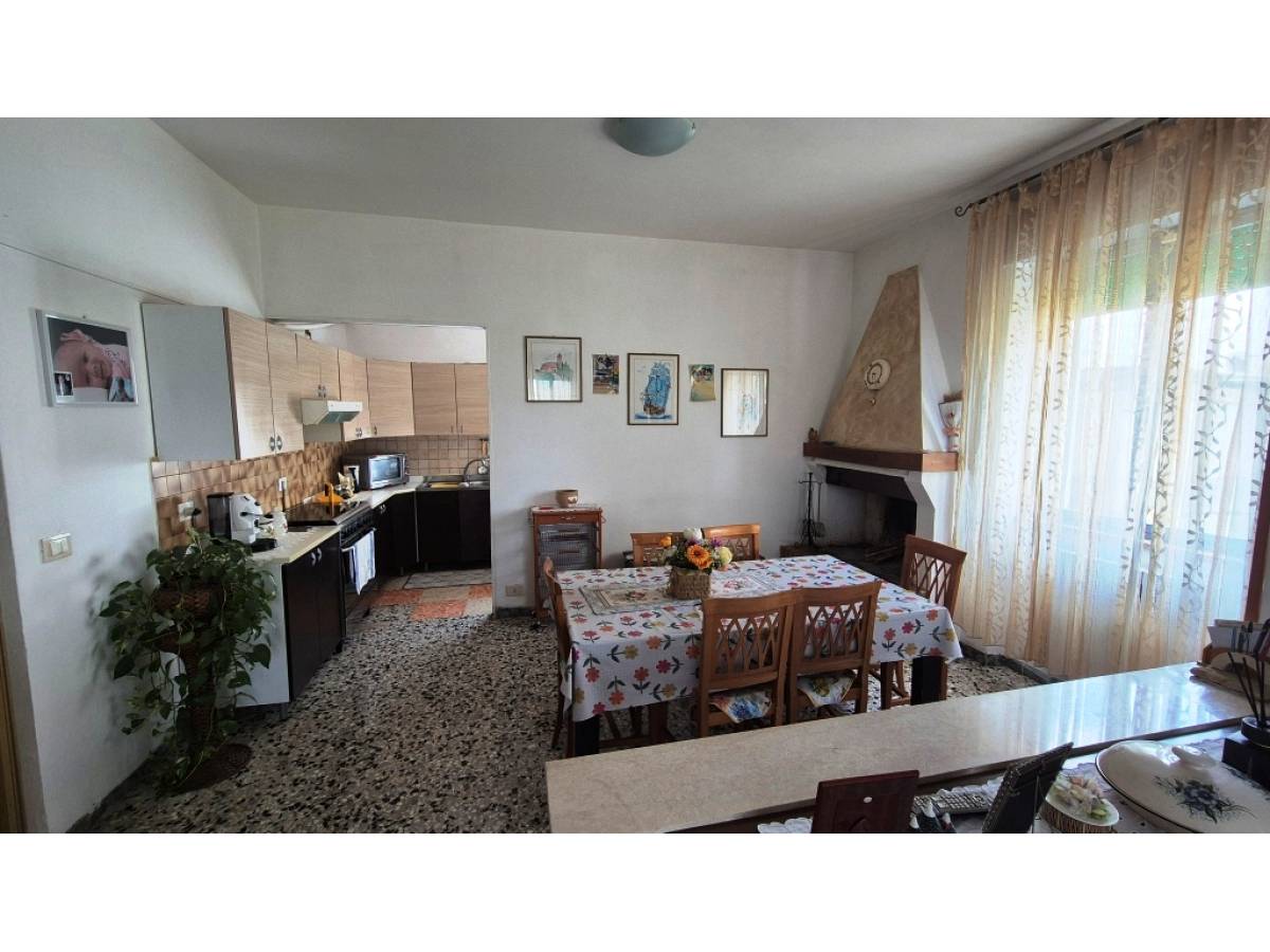 Casa indipendente in vendita in via aterno zona Scalo Brecciarola a Chieti - 3919367 foto 8