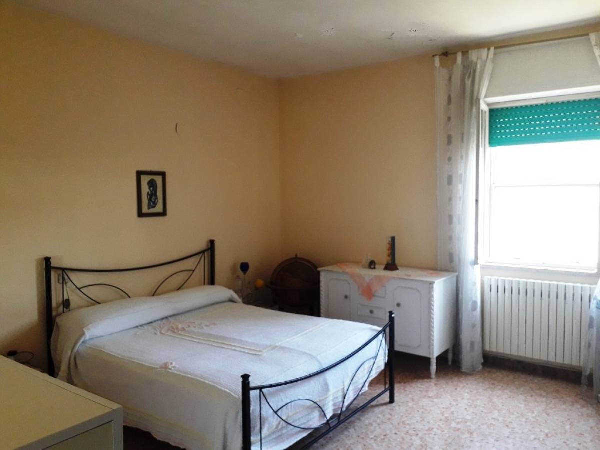 Casa indipendente in vendita in via aterno zona Scalo Brecciarola a Chieti - 3919367 foto 23