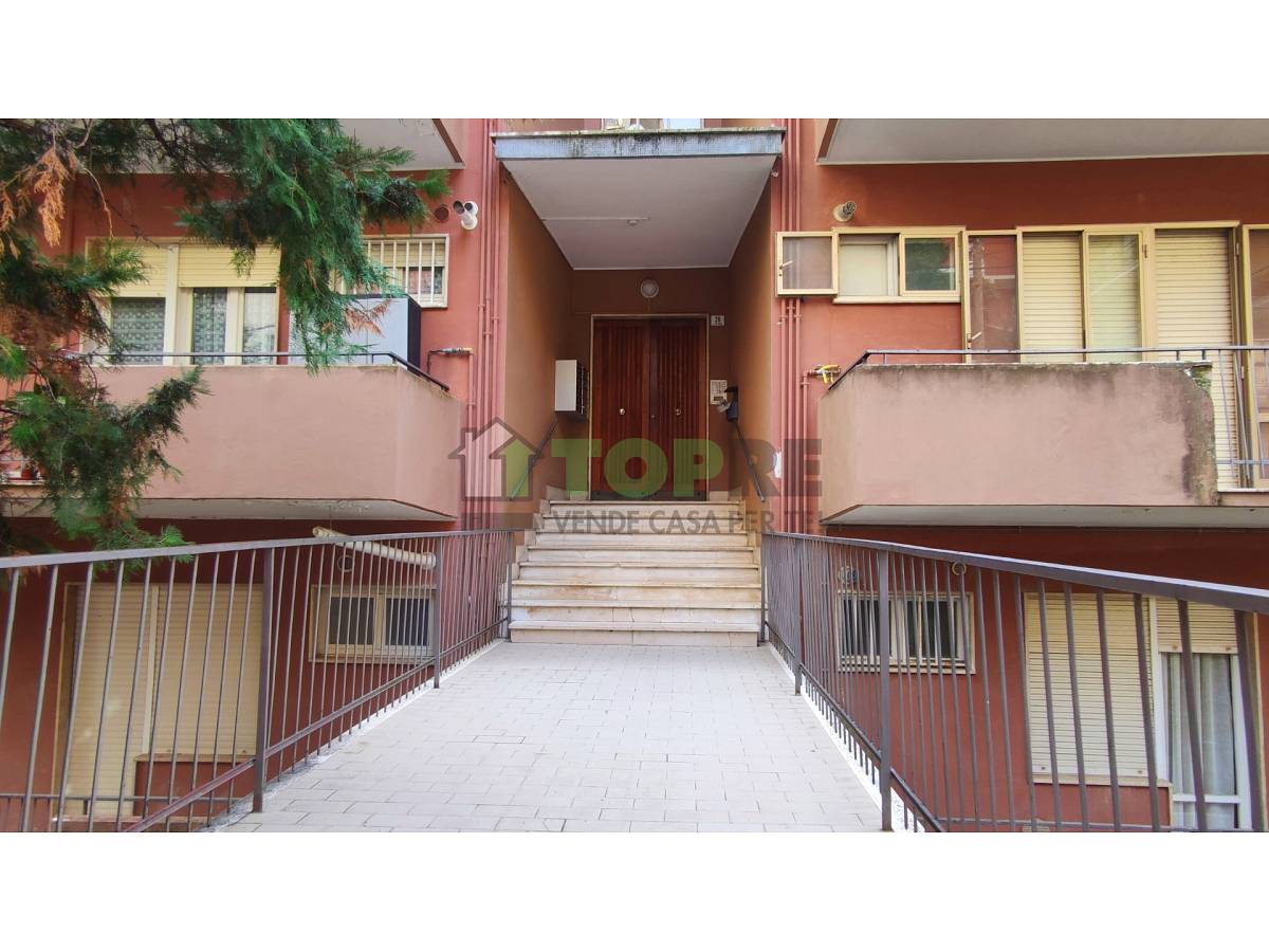 Appartamento in vendita in  zona Clinica Spatocco - Ex Pediatrico a Chieti - 1218138 foto 2