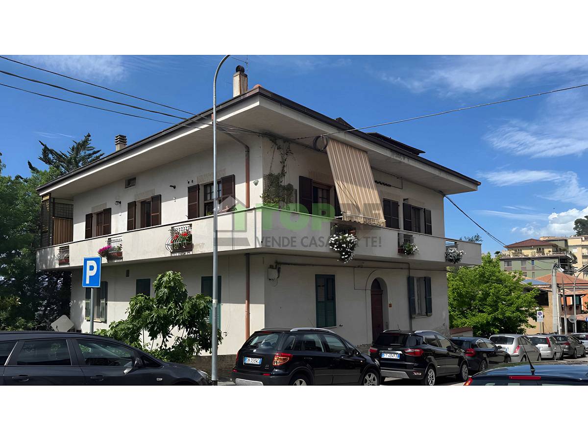 Indipendent house for sale in   in Mad. Angeli-Misericordia area at Chieti - 5471313 foto 1