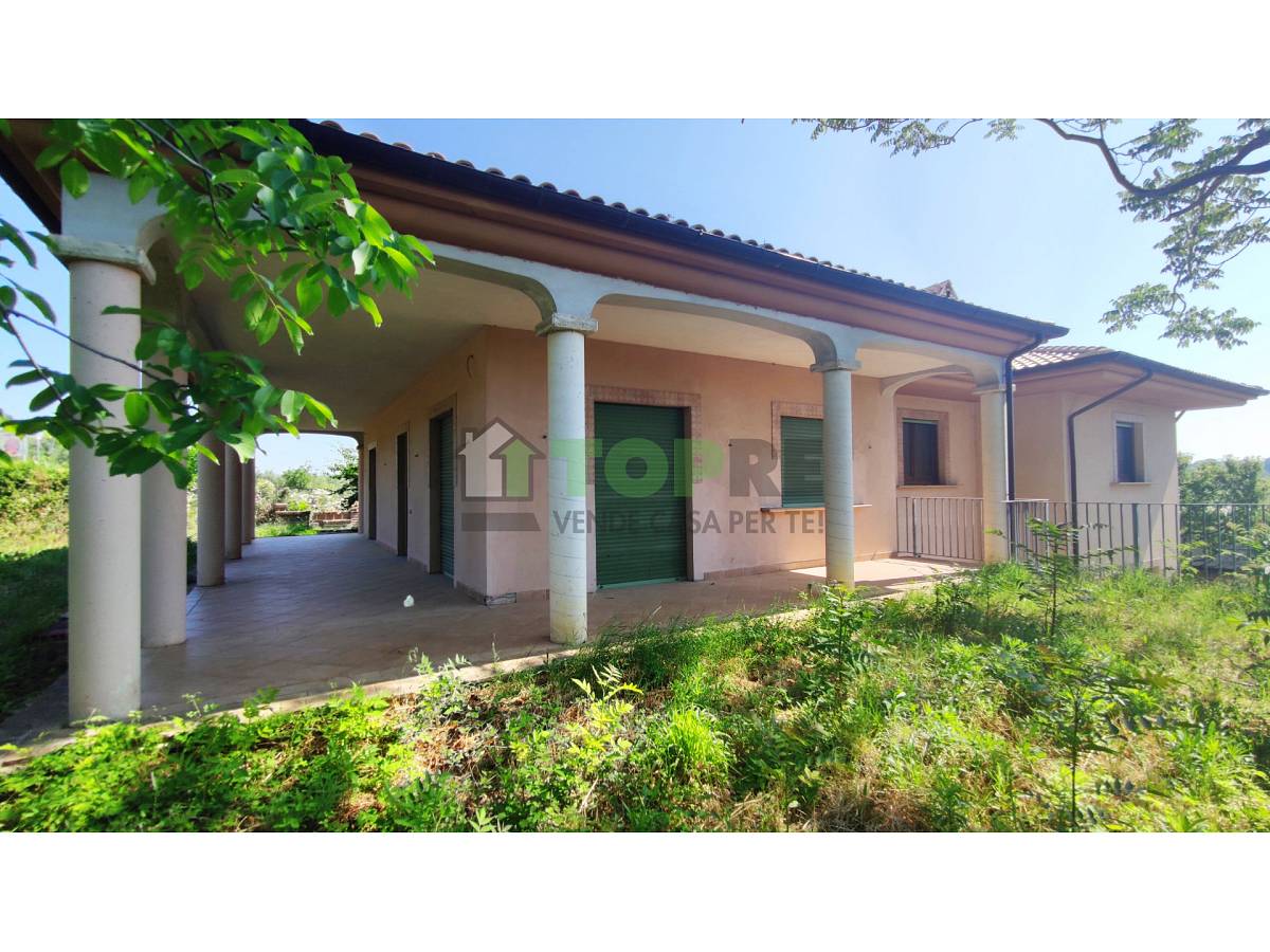 Villa in vendita in   a Bucchianico - 6957380 foto 1