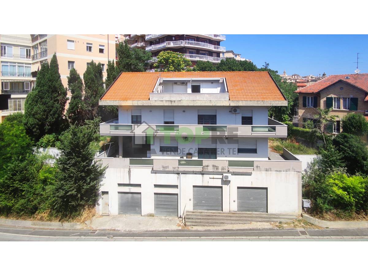Villa for sale in   in Clinica Spatocco - Ex Pediatrico area at Chieti - 58083 foto 1