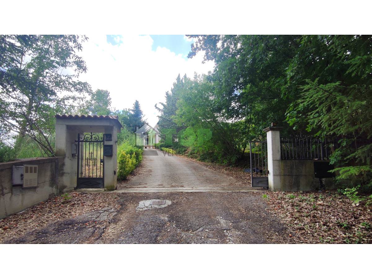 Villa in vendita in Via Vicenne, 77  a Casoli - 5456440 foto 3