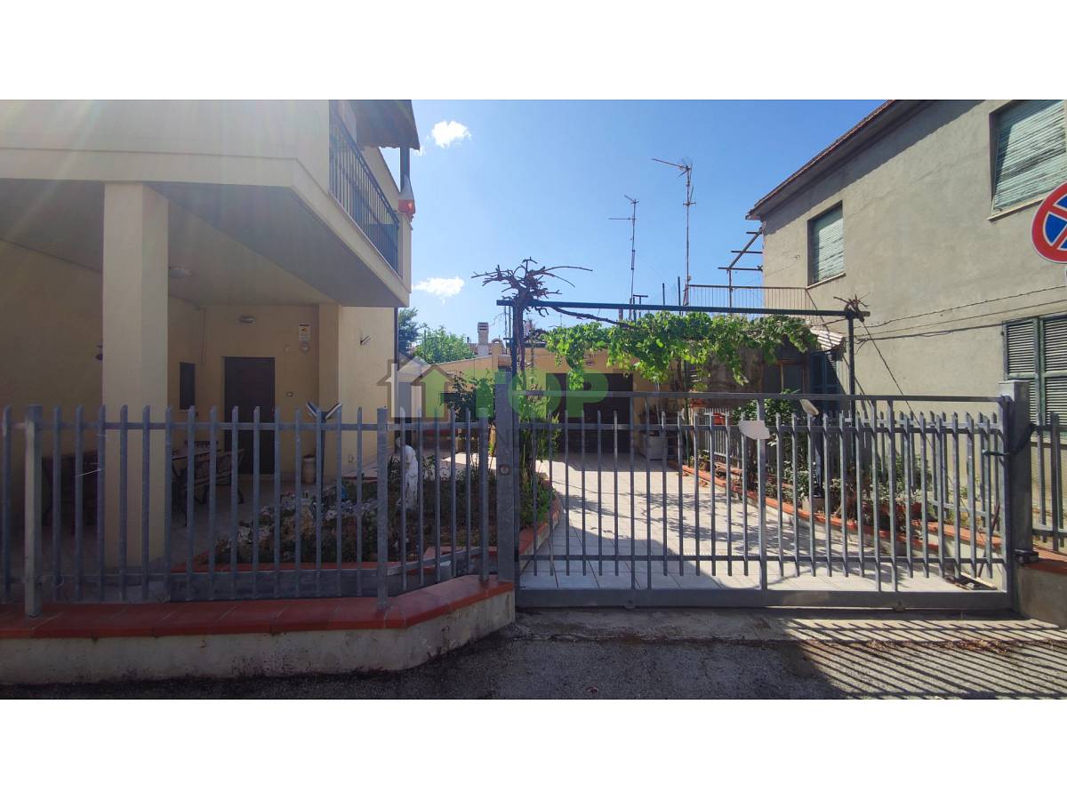 Indipendent house for sale in   in Colli area at Pescara - 9999238 foto 2