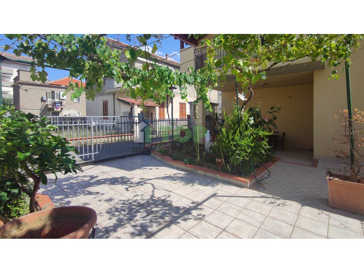 Casa indipendente in vendita in  zona Colli a Pescara - 9999238 foto 3