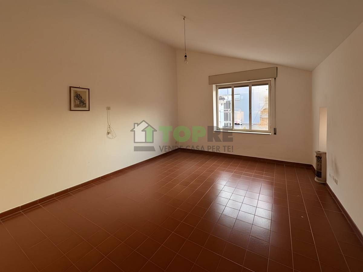 Indipendent house for sale in Via Paradiso  in Zona Piazza Matteotti area at Chieti - 4034526 foto 11