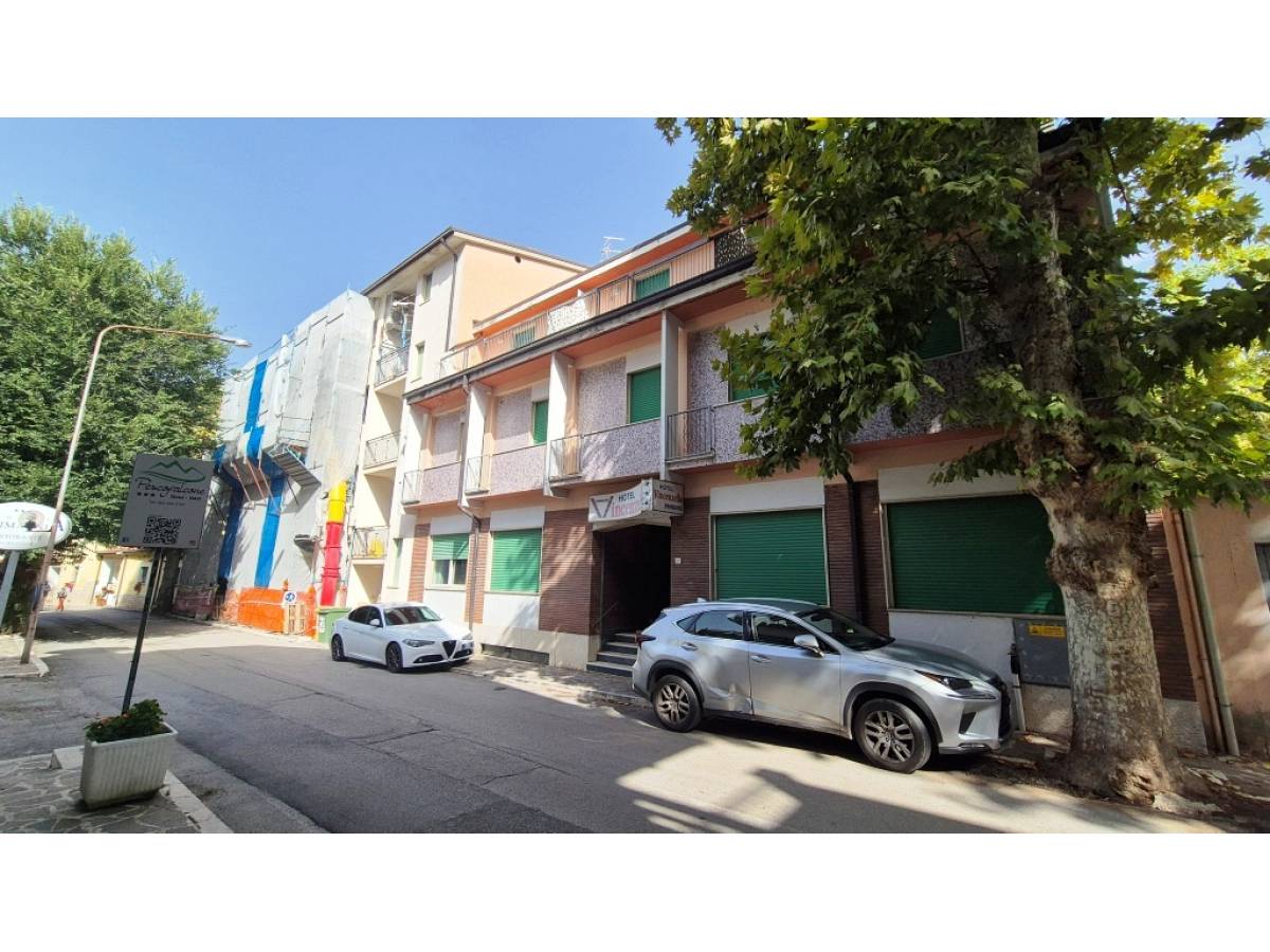 Albergo in vendita in viale roma a Caramanico Terme - 3834429 foto 1