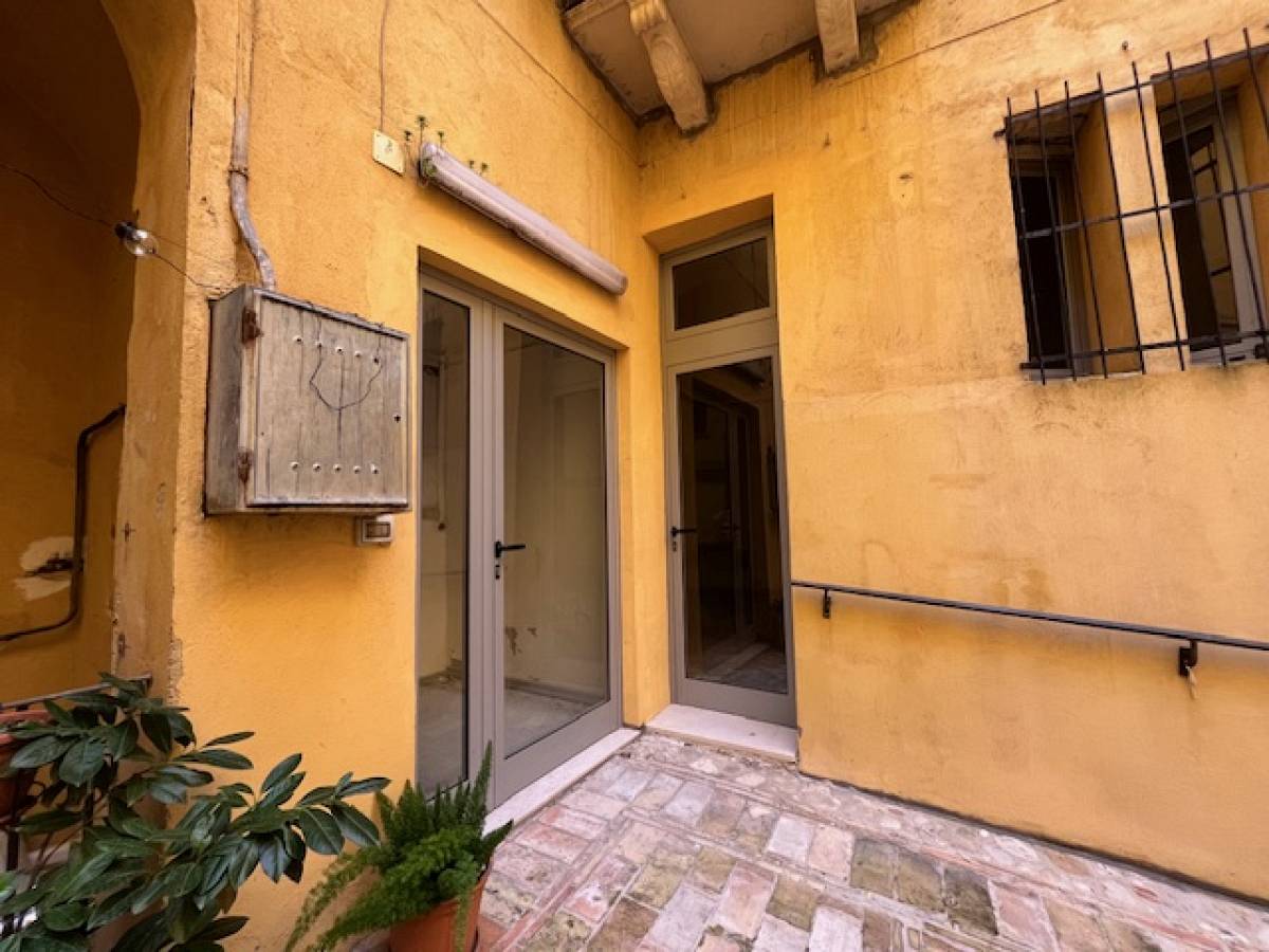 Office for sale in   in C.so Marrucino - Civitella area at Chieti - 9989067 foto 4
