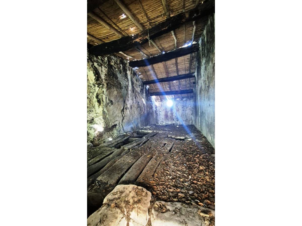 Rural house or Rustic for sale in vico morrone 12  at Caramanico Terme - 5884759 foto 2