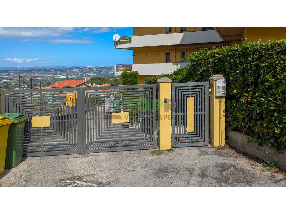 Apartment for sale in  via dei Peligni, 41  in Pietragrossa - Picena area at Chieti - 3107851 foto 4