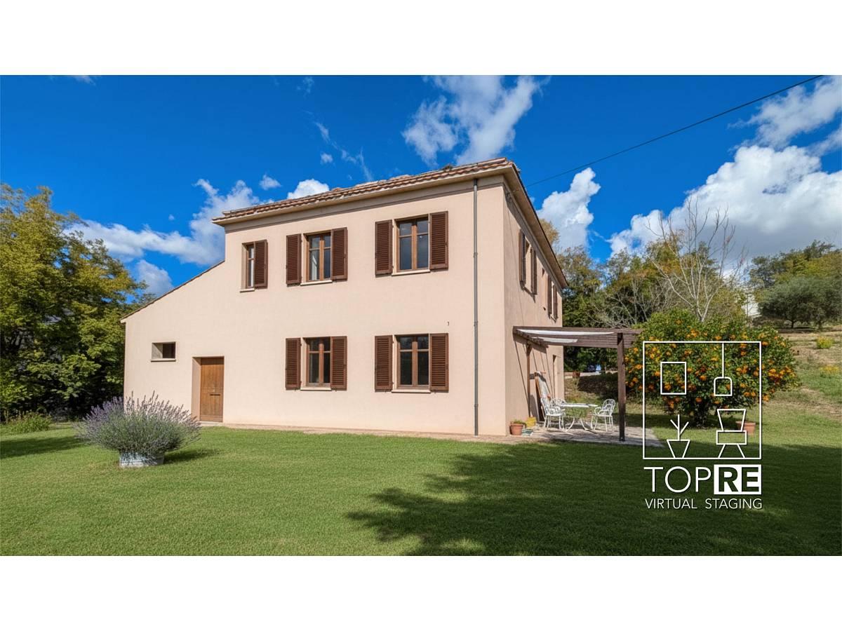 Indipendent house for sale in Via Agostini  in Filippone area at Chieti - 4003014 foto 2