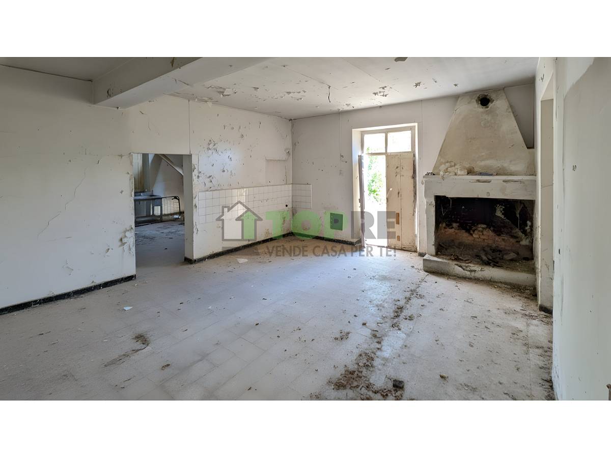 Indipendent house for sale in Via Agostini  in Filippone area at Chieti - 4003014 foto 11