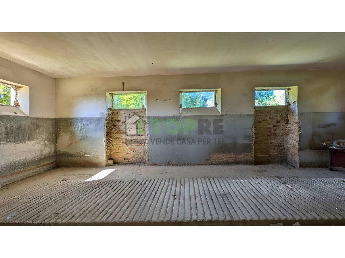 Indipendent house for sale in Via Agostini  in Filippone area at Chieti - 4003014 foto 15