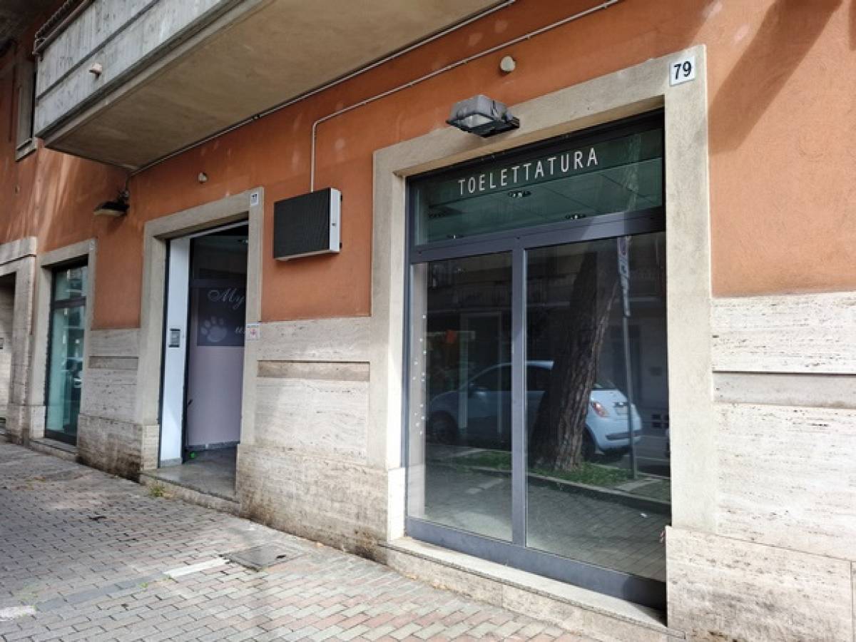 Negozio o Locale in vendita in  zona Centro Sud - Stadio a Pescara - 7712360 foto 1