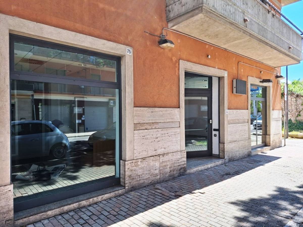 Negozio o Locale in vendita in  zona Centro Sud - Stadio a Pescara - 7712360 foto 20