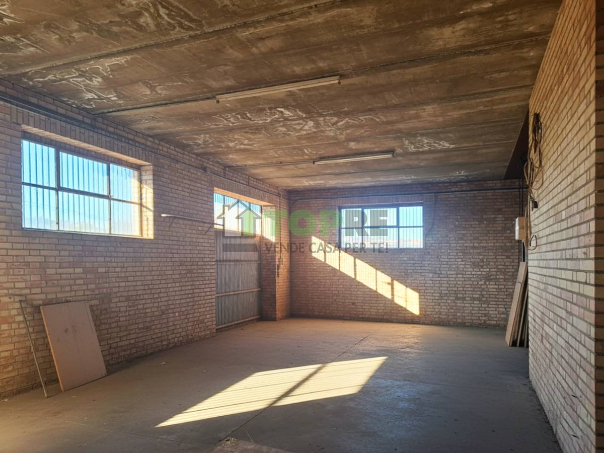 Warehouse for sale in   at Ripa Teatina - 7085503 foto 1