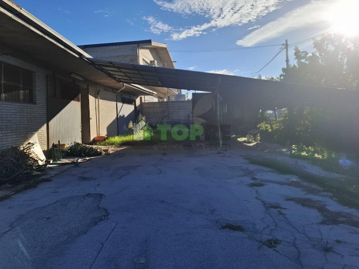 Warehouse for sale in   at Ripa Teatina - 7085503 foto 9