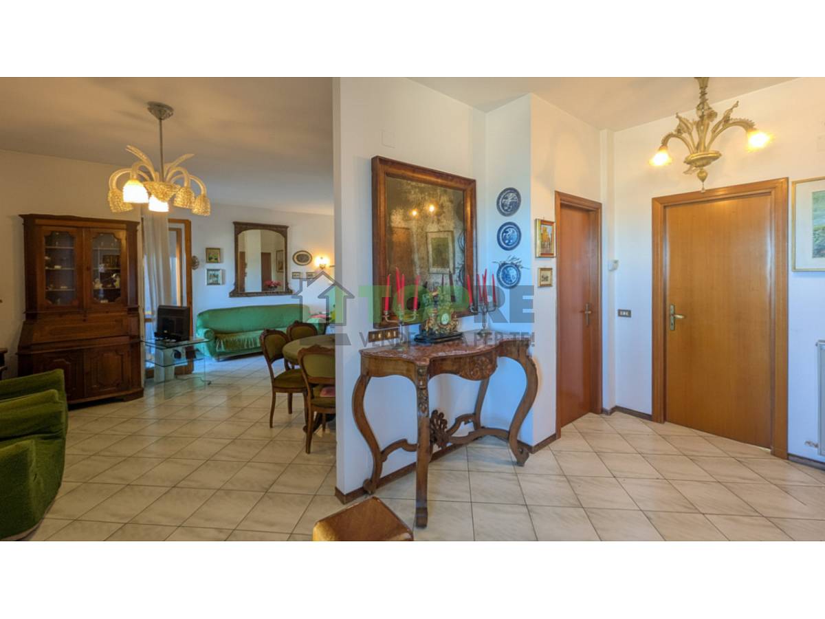 Penthouse for sale in Via Santarelli  in Mad. Angeli-Misericordia area at Chieti - 9953683 foto 6