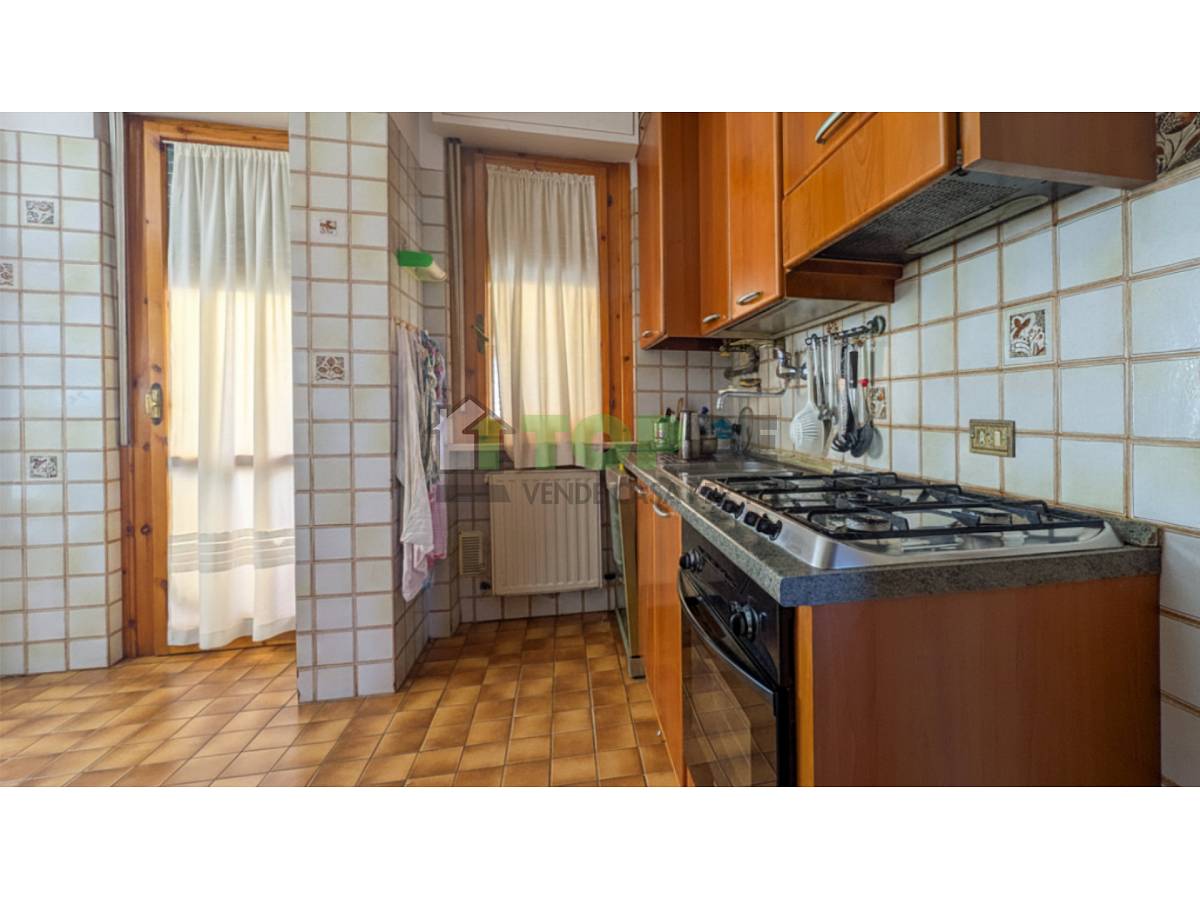 Penthouse for sale in Via Santarelli  in Mad. Angeli-Misericordia area at Chieti - 9953683 foto 9