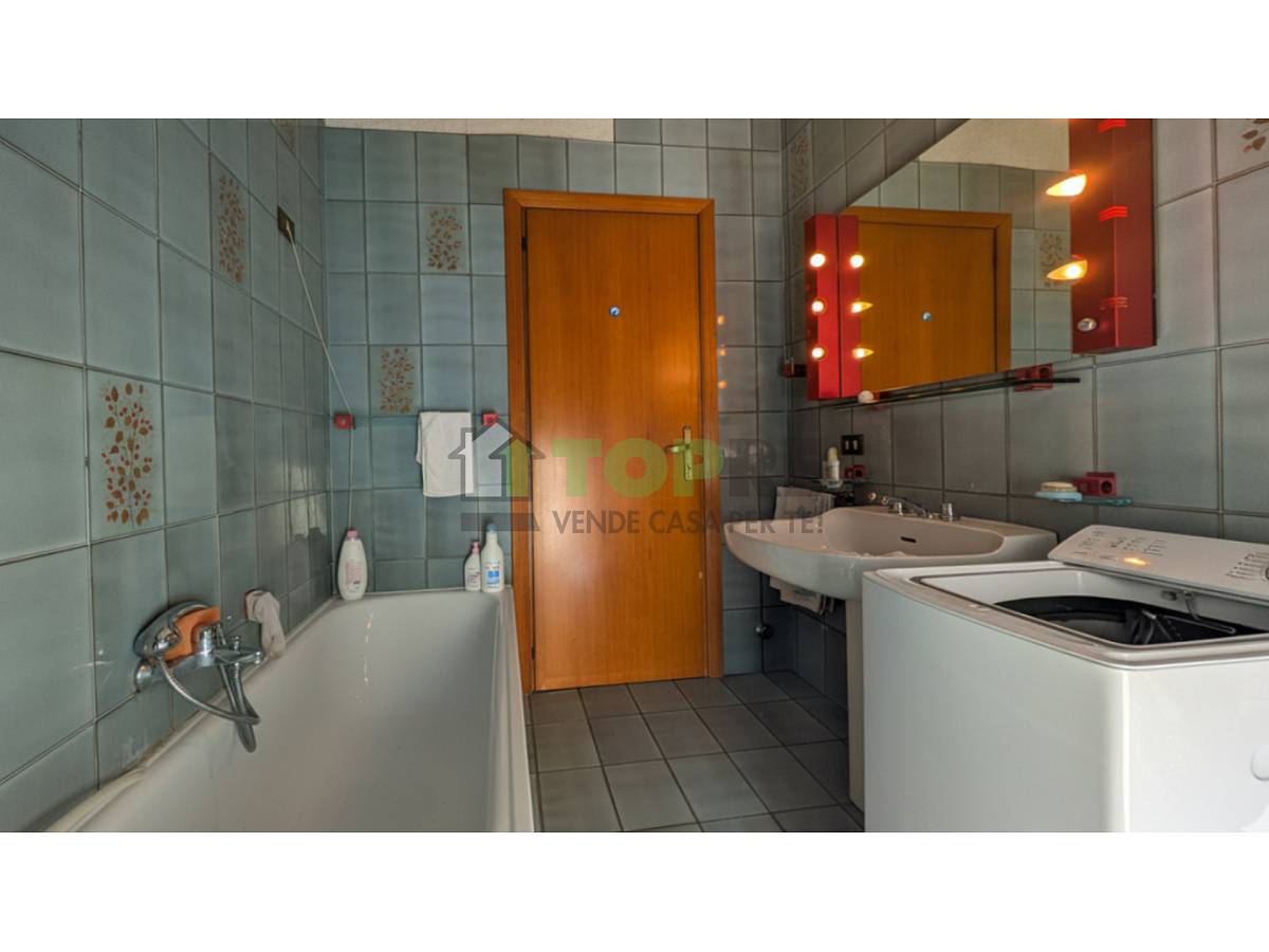 Penthouse for sale in Via Santarelli  in Mad. Angeli-Misericordia area at Chieti - 9953683 foto 22
