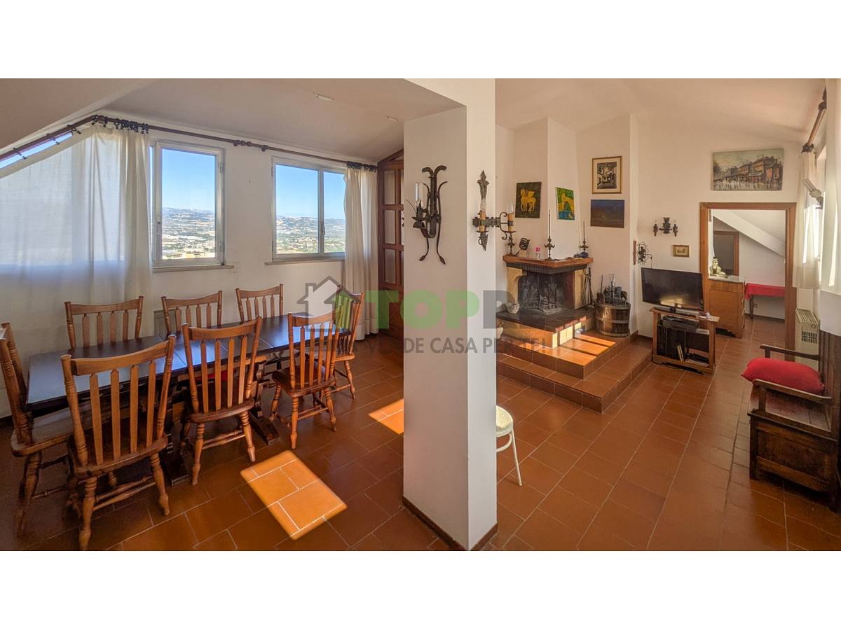 Penthouse for sale in Via Santarelli  in Mad. Angeli-Misericordia area at Chieti - 9953683 foto 25